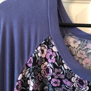 Honey and lace raglan